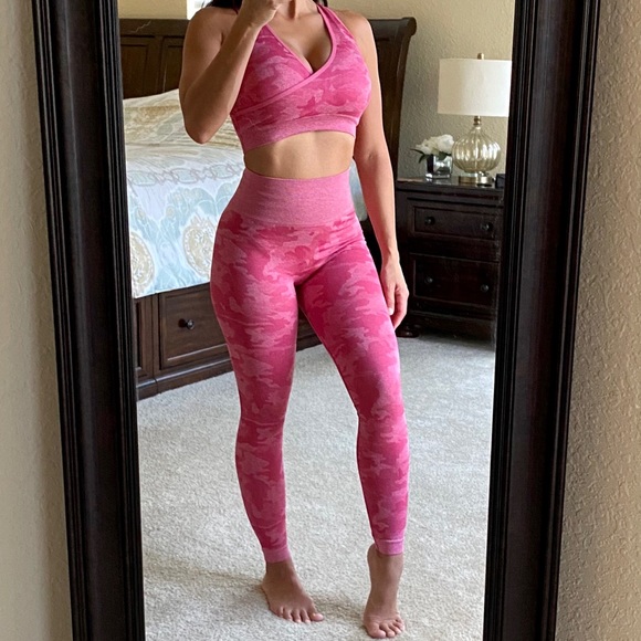 LAST SET! NEW Pink Camo Seamless Set (DUPES) - Picture 3 of 16